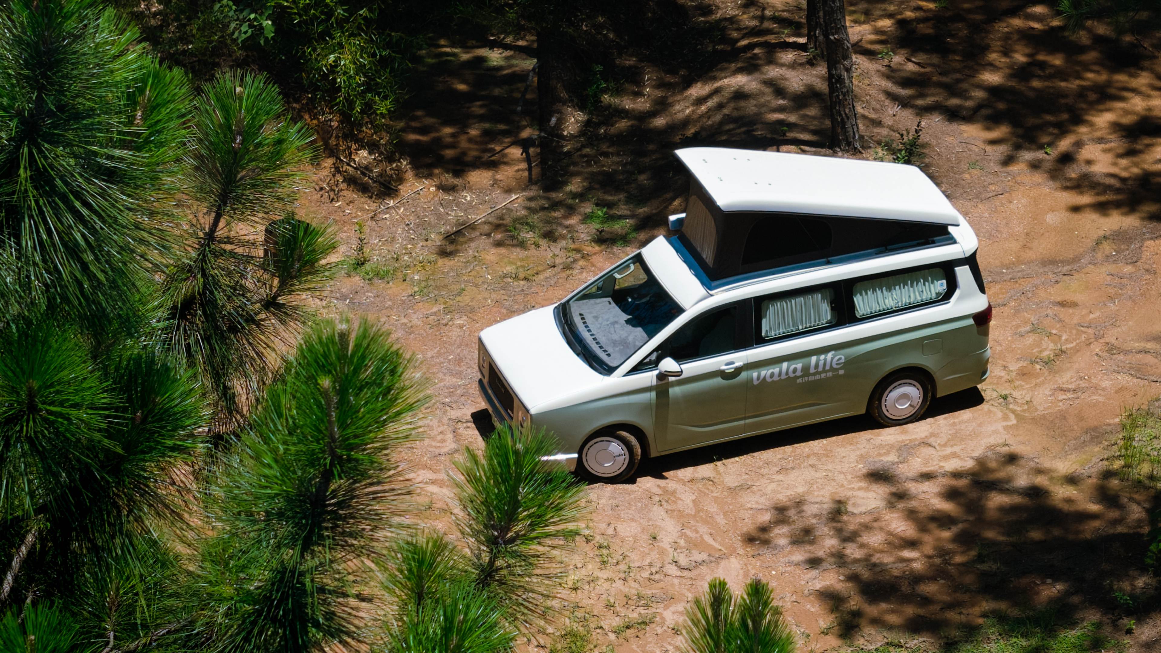 经典美学斜升顶 革命性设计先驱